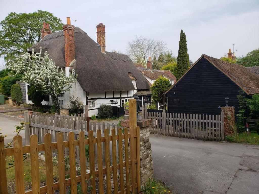 Abingplough House Bed & Breakfast Abingdon-on-Thames Exterior photo